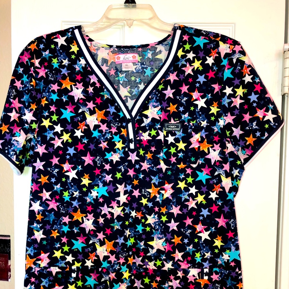 KOI XL Scrub Top. Brand new w/o Tags & true to size!  Smoke Free Home!